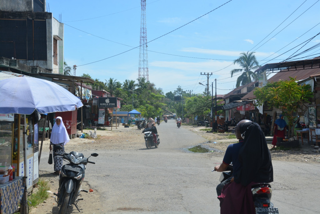 Simpang Empat Desa Keude Jangak Buya